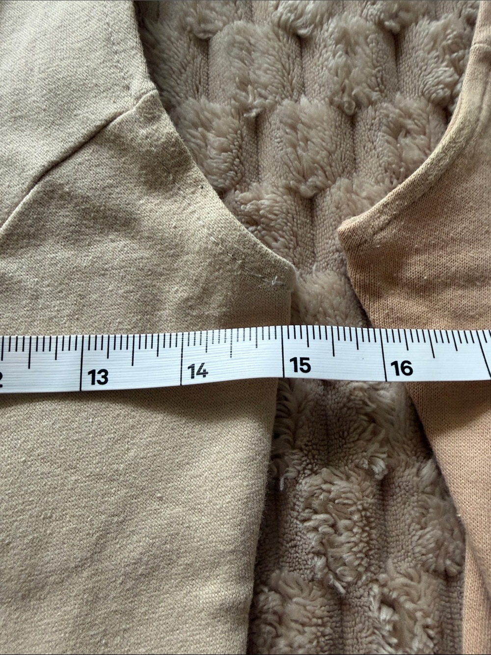 2 Everyday Ribbed V-Neck Tank — Cream & Tan - Picture 2 of 9